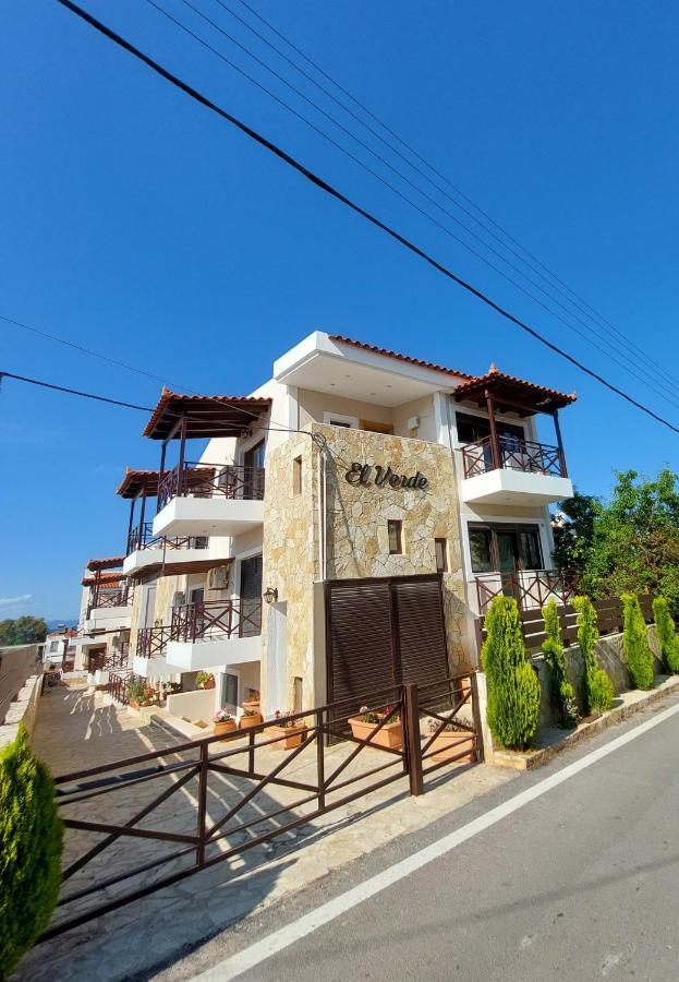 El Verde Apartments Skála Екстериор снимка